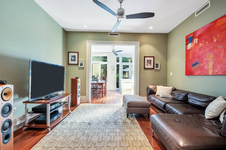 Luxury Brownstone Duplex gallery image 4