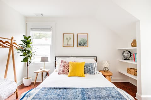 The Old Fourth Flat, a Bohemian Dream Retreat