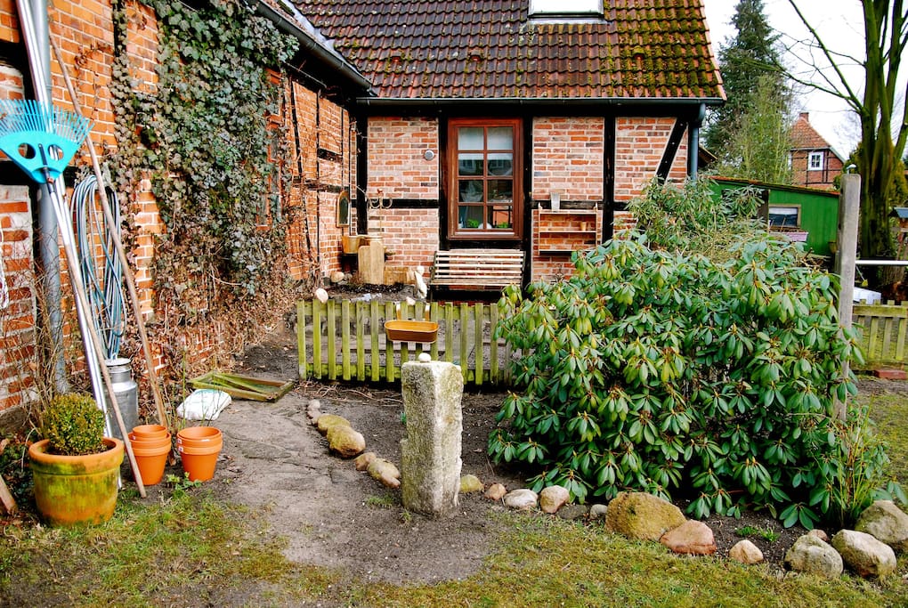 Nebenhaus Gemüsegarten