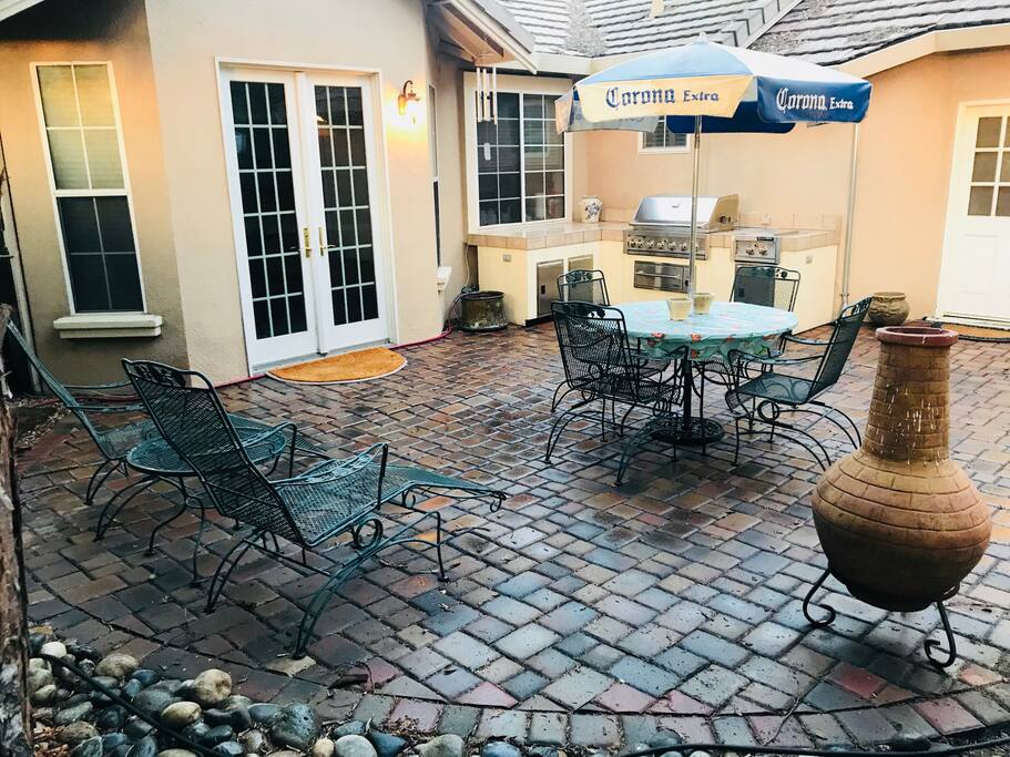 Backyard Patio-b