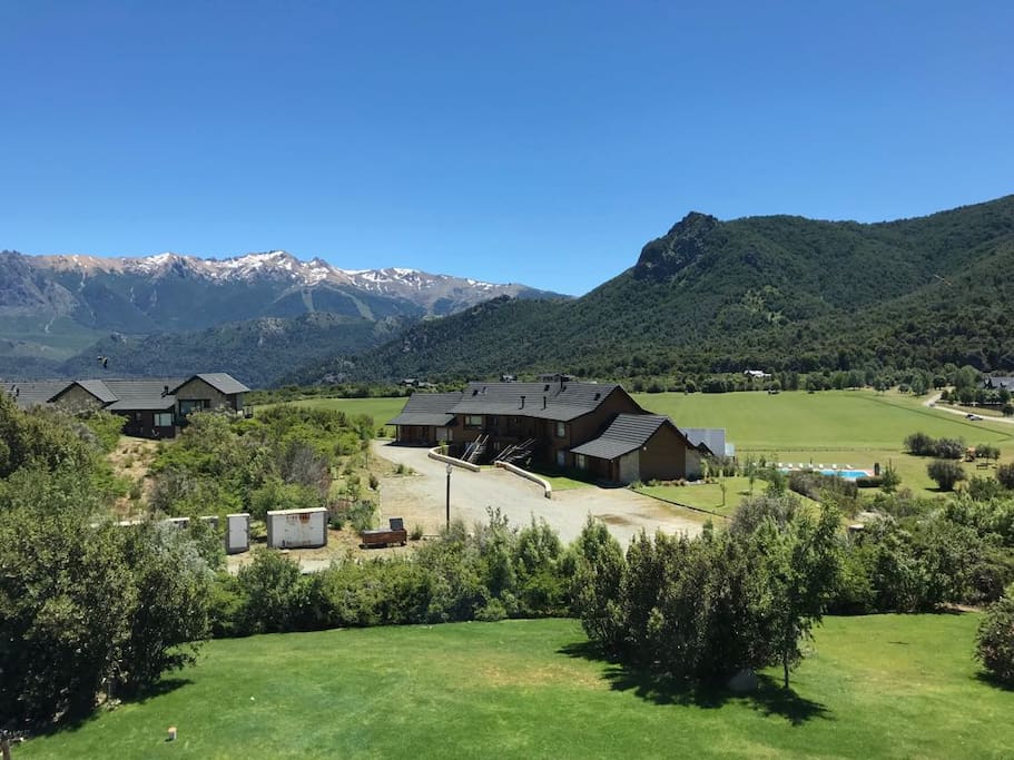 Parque y vista al club house