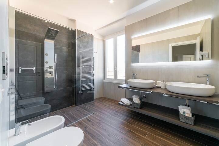 Enchanting Rhome, 3bdr among Colosseum and Termini gallery image 5