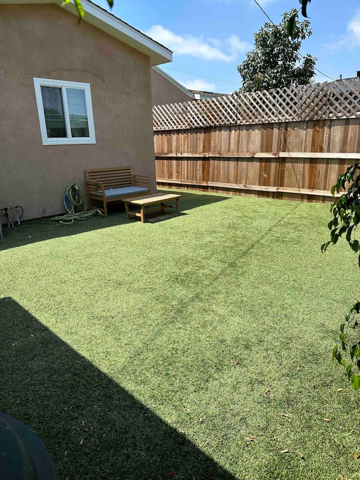 New guesthouse with private yard