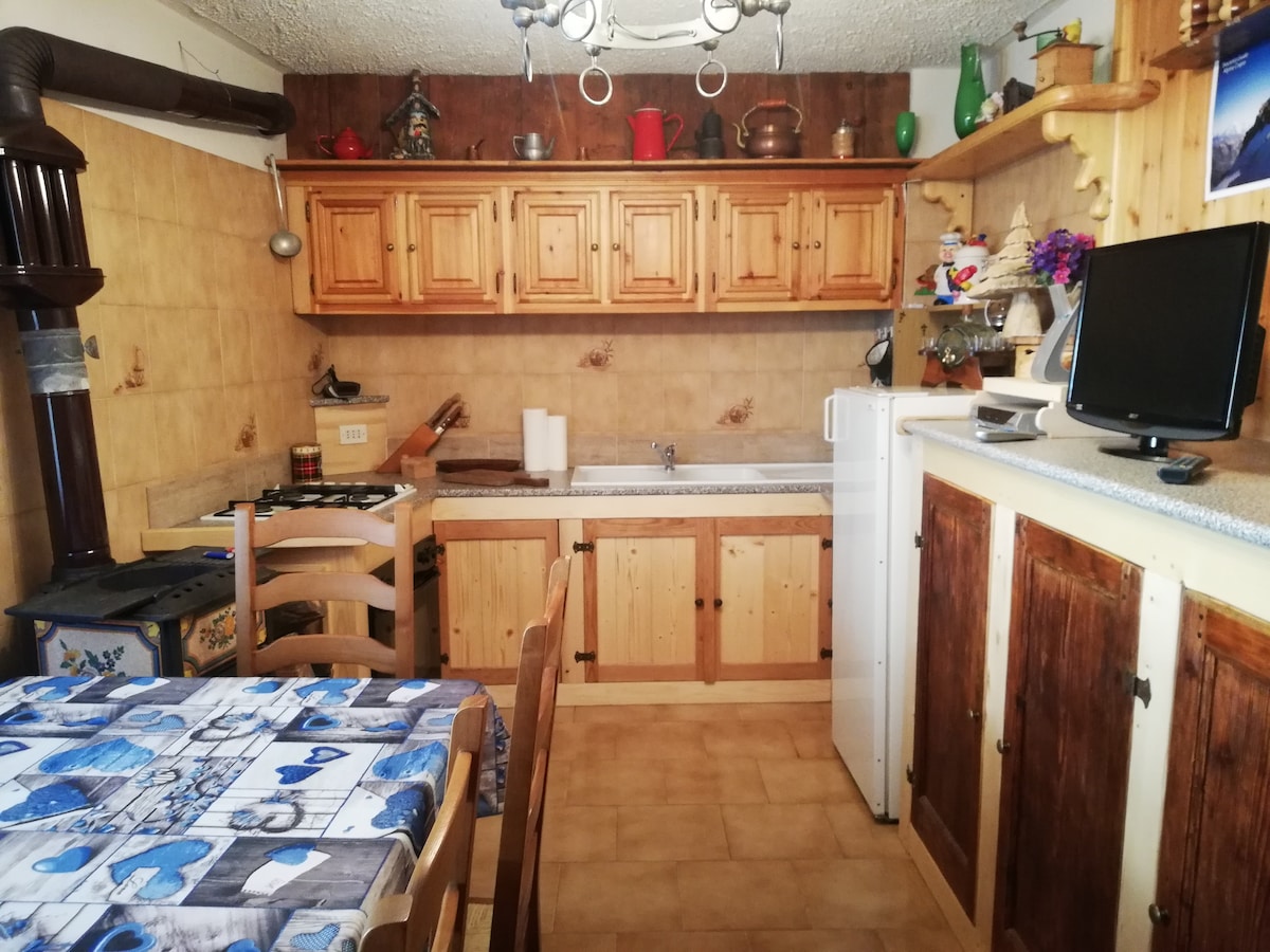 Top performing Airbnb: House towards the meadows CIR n.0002 in Valle D'aosta