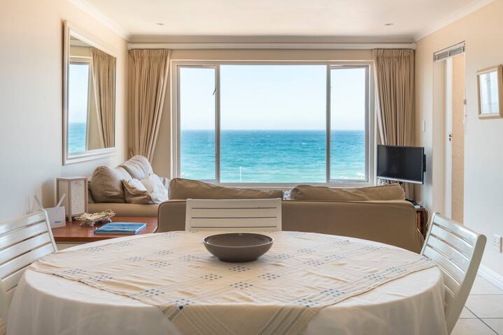 Great sea views at St James Terrace, Kalk Bay gallery image 2