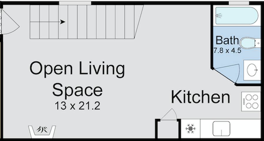 3BR Suite A with 5 beds and 2 baths gallery image 2