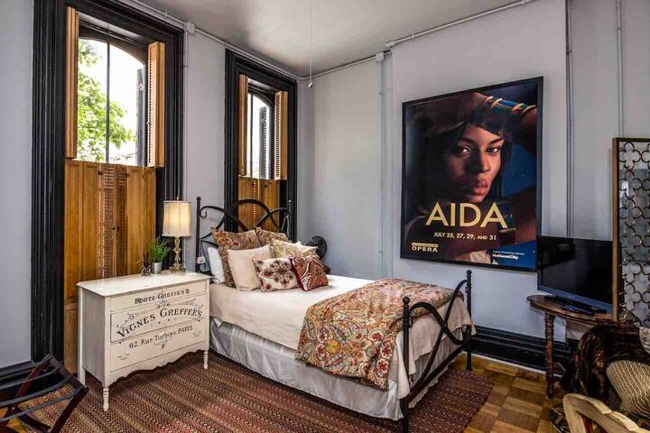 Historic Findlay Market/OTR/Brewery District Loft