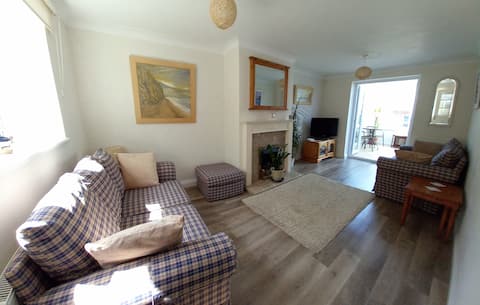 Popular Airbnb listing: 'BRIMAR' West Bay Dorset in Bridport