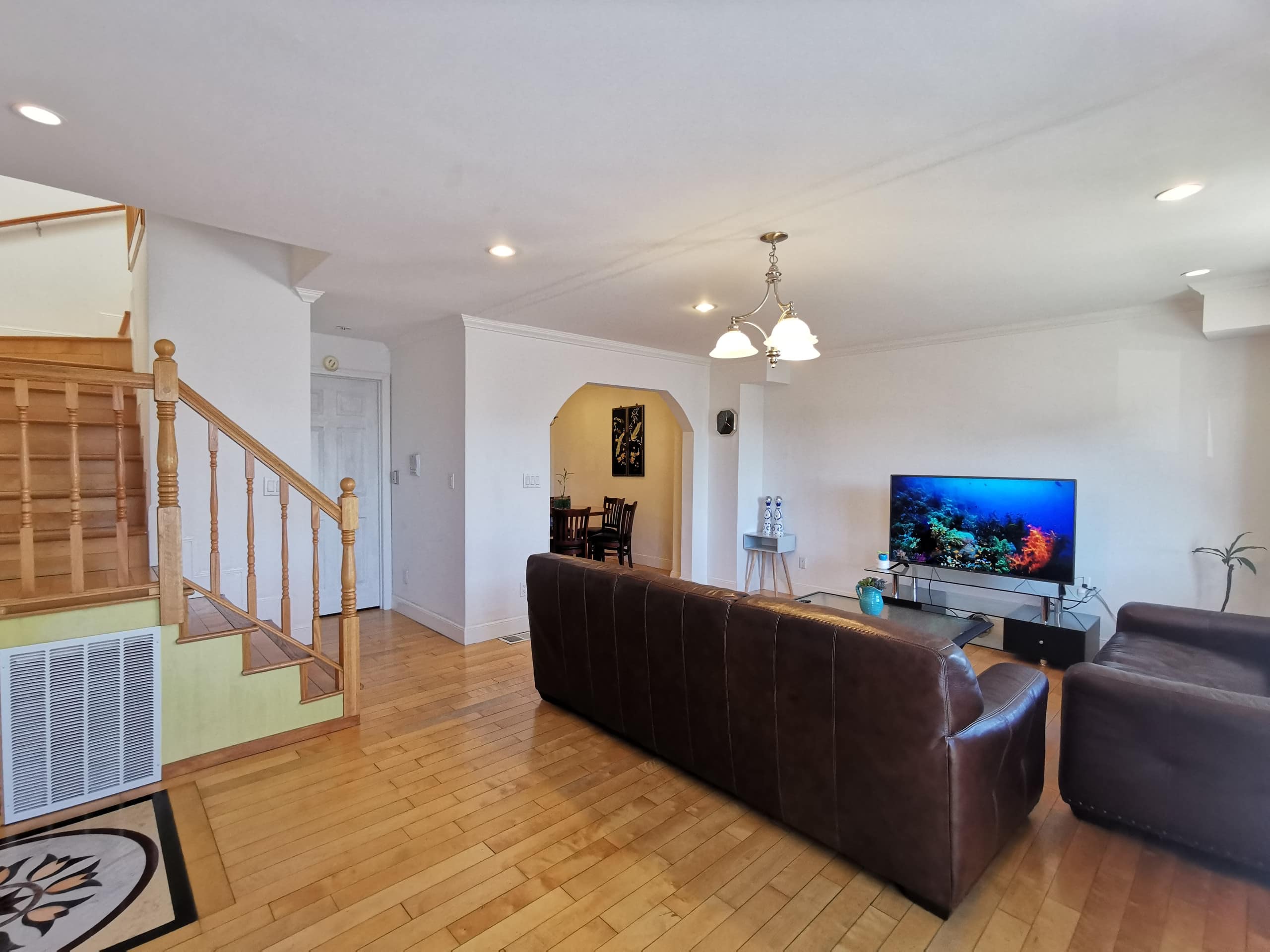 Home in San Francisco · ★4.8 · 3 bedrooms · 3 beds · 2 baths - Image 2