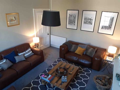 Top Airbnb: Central St Andrews 4 bedroom townhouse in West Sands