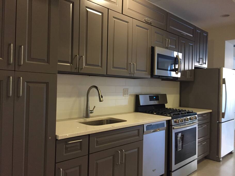 Full sized kitchen