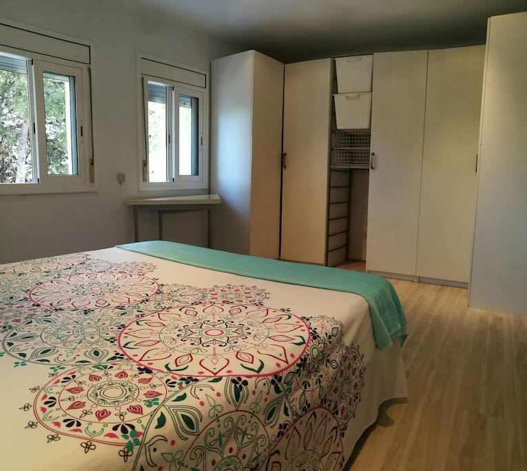 Large wardrobes to place all your belongings
