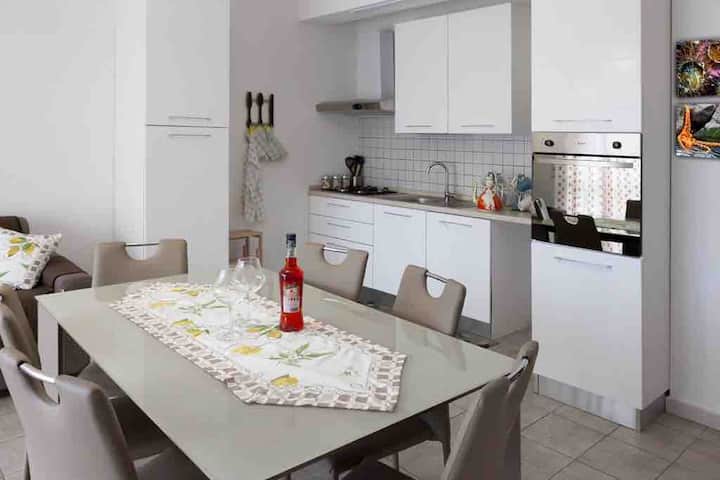 Beautiful Apartment Near Beach - Fiumefreddo di Sicilia
