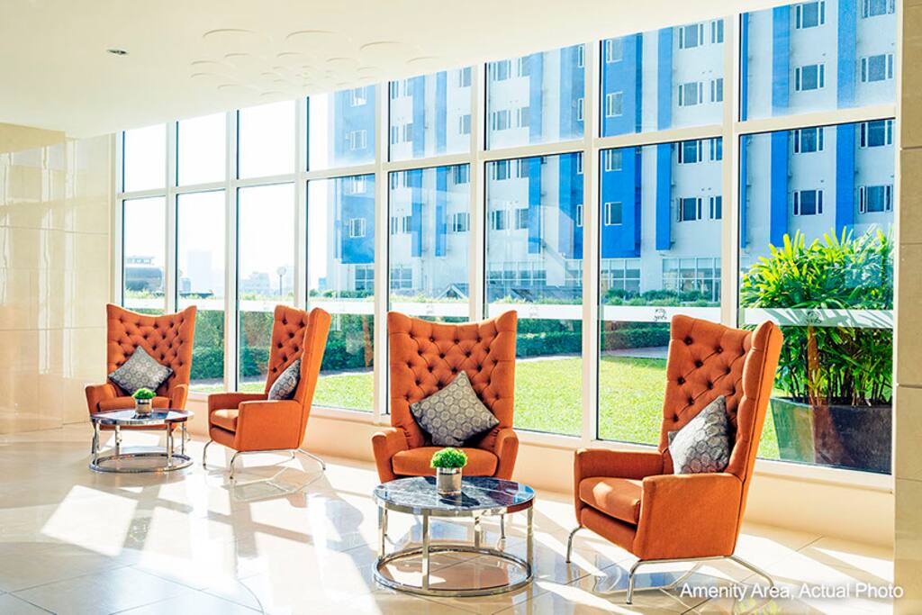 6th floor common area