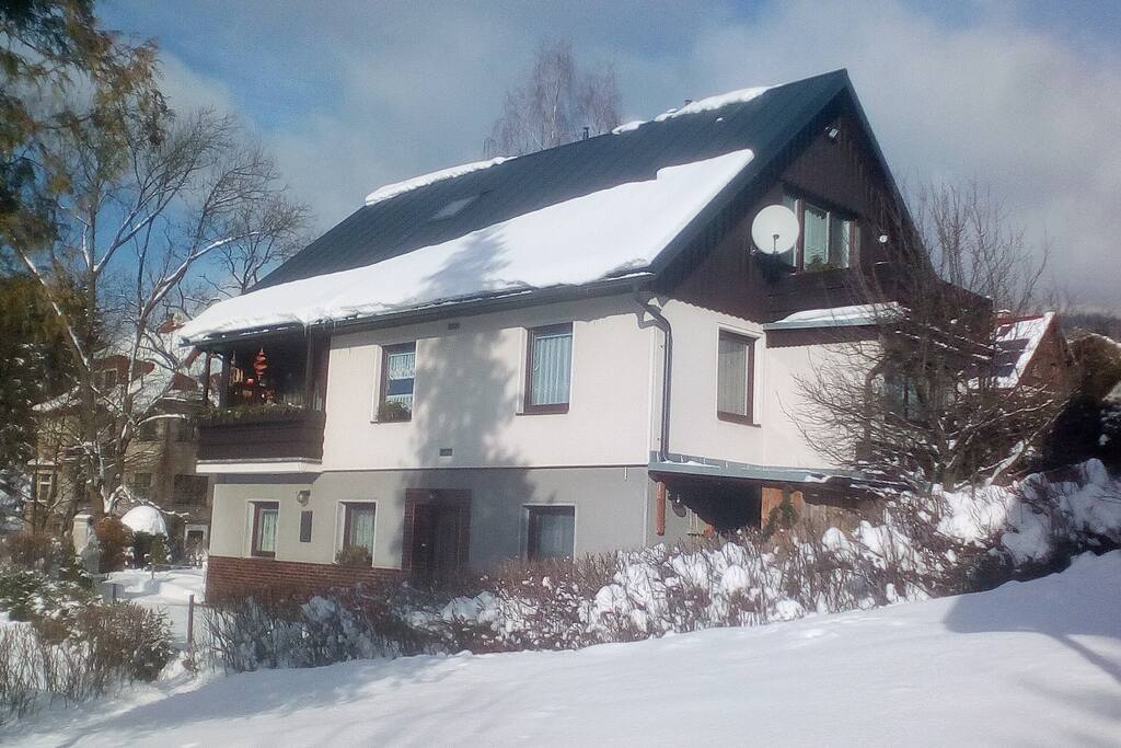 Dům