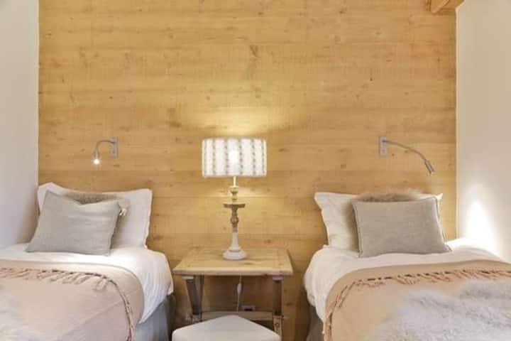 CHAMBRE 4