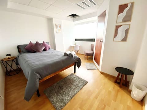 Comfort Room with WiFi & Parking