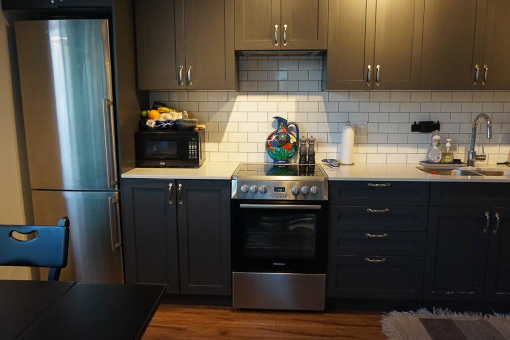 Open kitchen fully equipped
