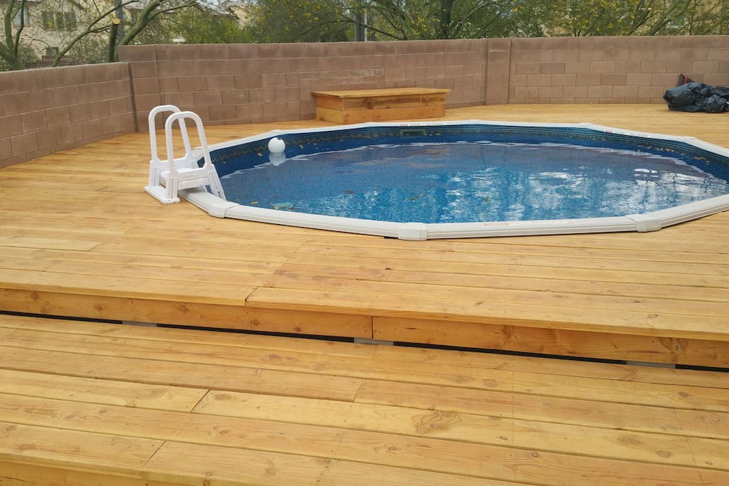 Private Pool. Huge 18 feet X 18 feet.