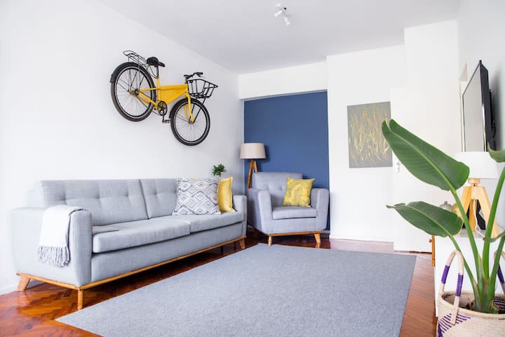 Maison Moz - The Yellow Bicycle