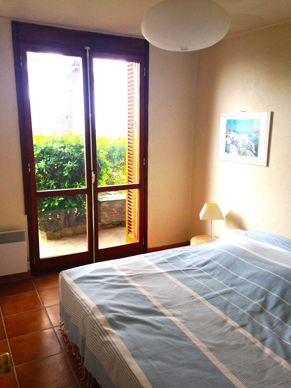 ห้องนอนเล็กมีเตียงแยก 2 เตียง