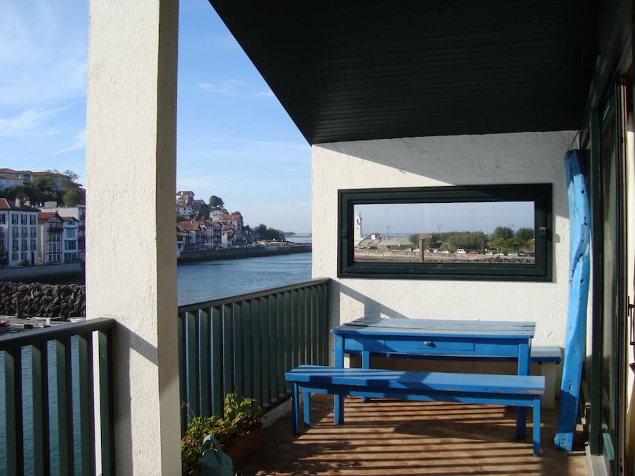 Terrasse Vue sur Fort de Socoa et entrée du port de St Jean de Luz