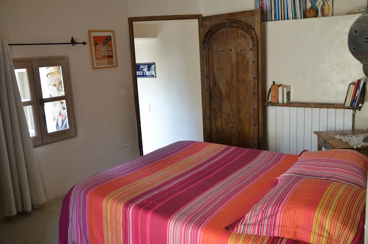 Chumba cha kwanza cha kulala