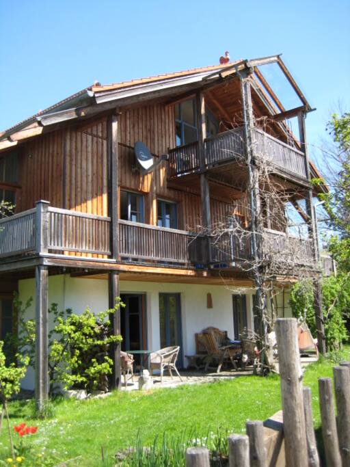 Charmantes Landhaus am Fuße der Berge - Südseite