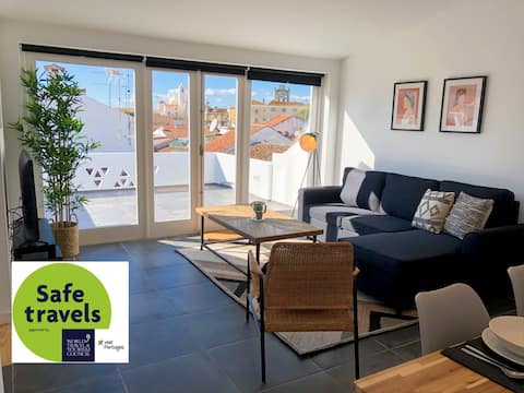 Casa dos Castelos (2 bedroom apartment w/ terrace)