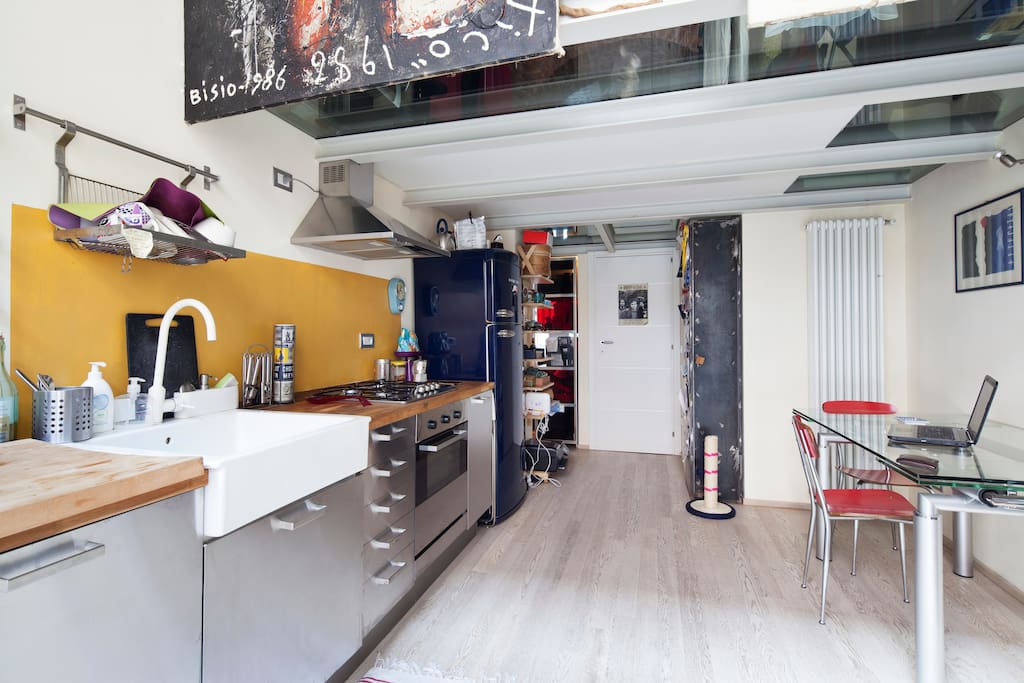 Kitchen - entrance