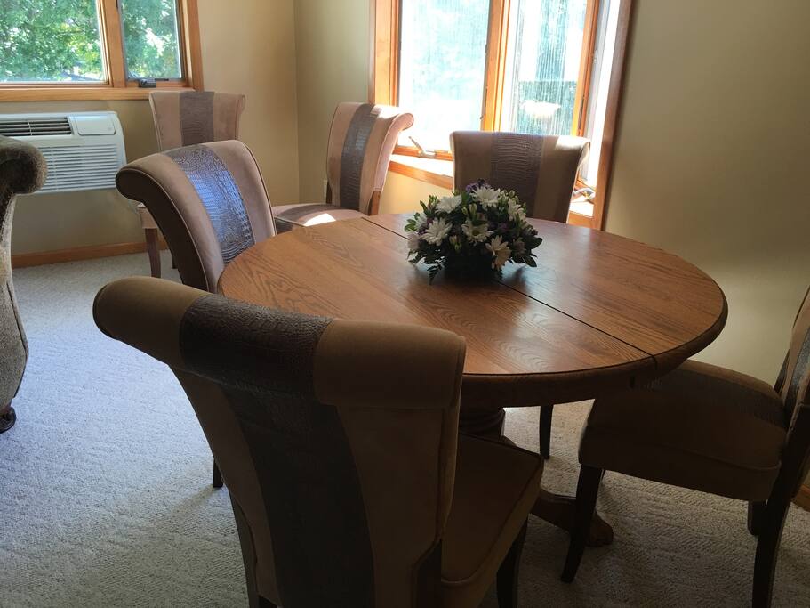 Guest Dining