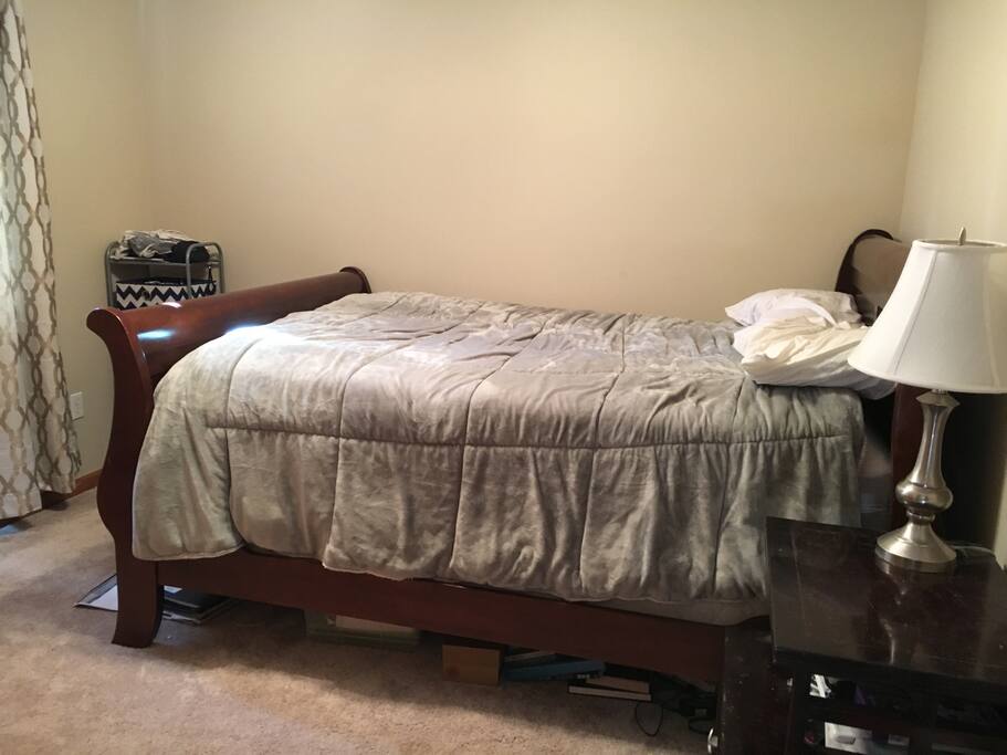 Upstairs bedroom with queen bed