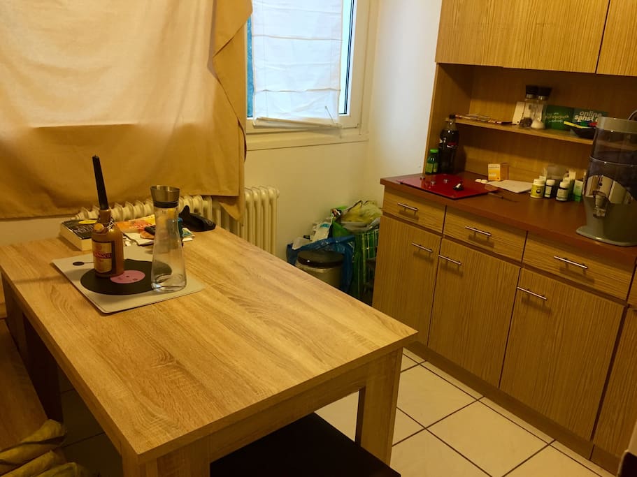 The kitchen with eating area