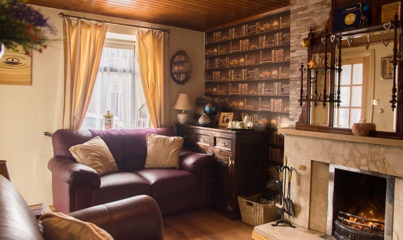 Double Room in a Cosy Cottage