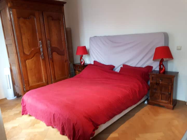 غرفة النوم 1