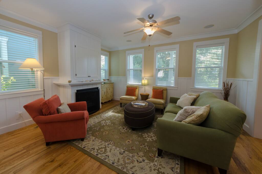 Open floor plan Living room