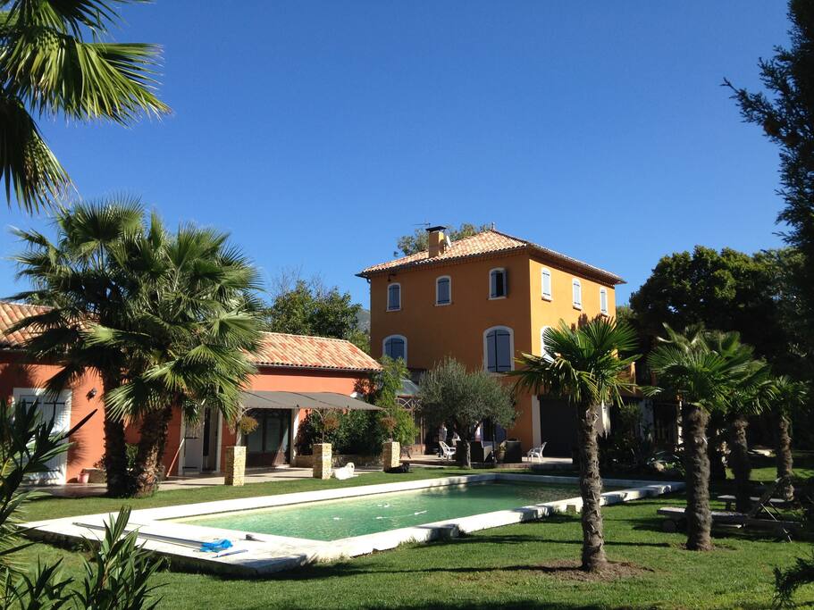 Villa