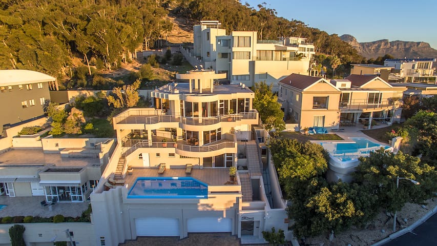 Villa Kali – 67 Arcadia Rd, Bantry Bay – Cape Town gallery image 3