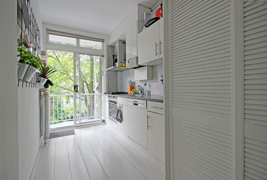 Fully equipped kitchen