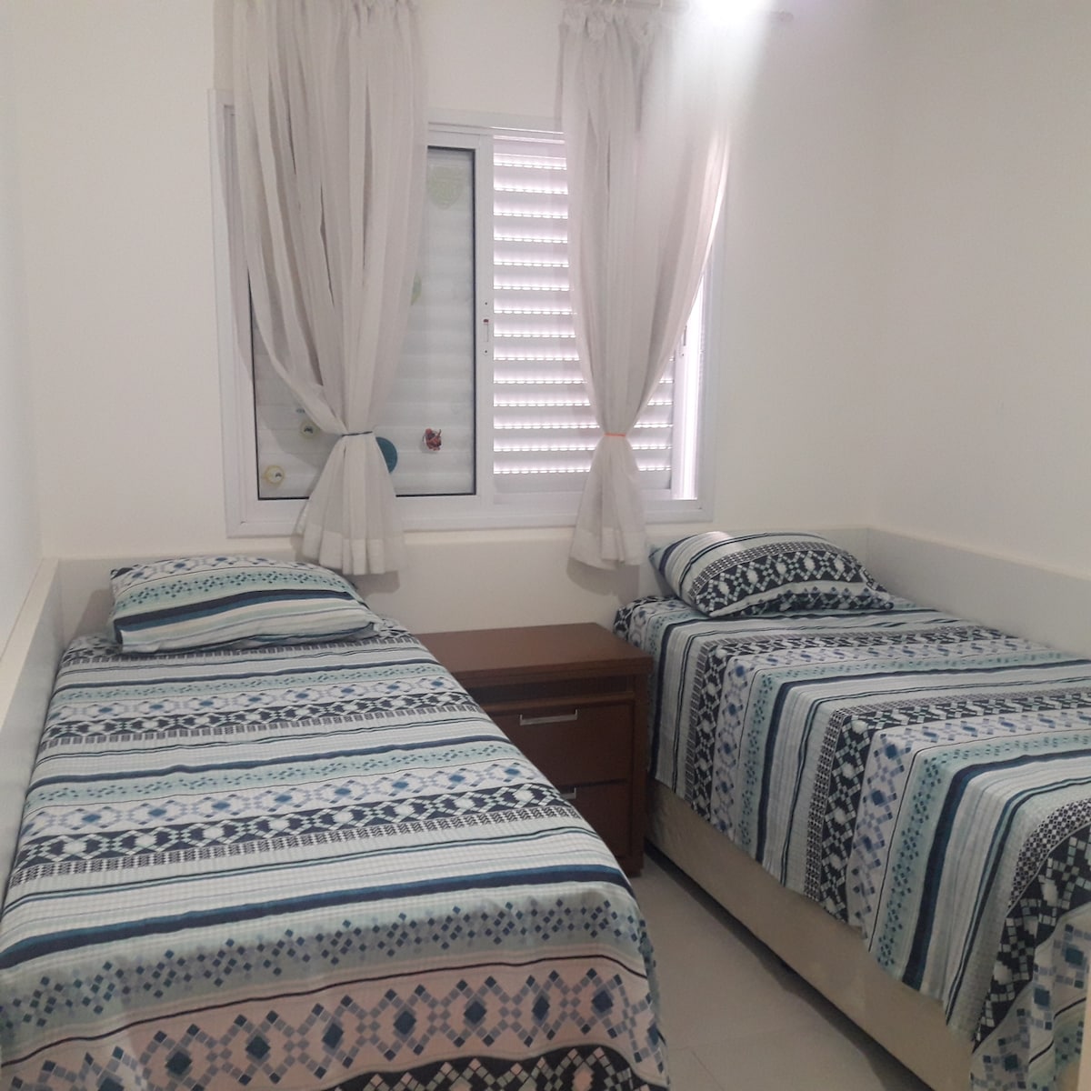 DORM2 -  2 SINGLE BEDS AND 2 EXTRA BEDS.