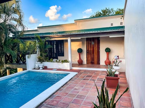 Peaceful 4BR Villa w/ Panoramic Ocean Views