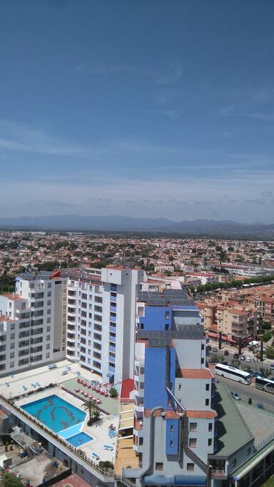 vue du balcon
( nord-est )