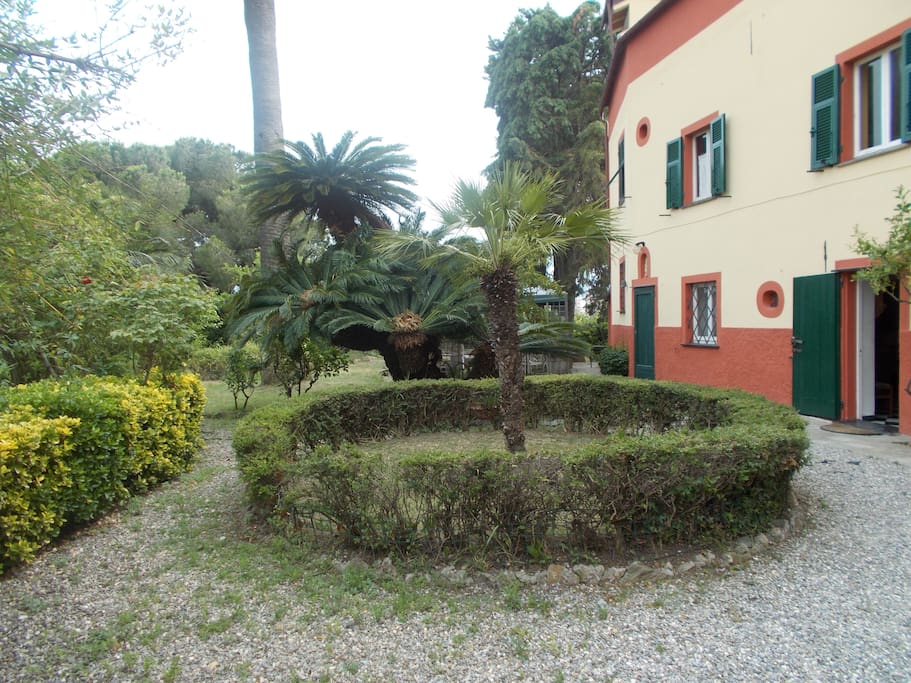Giardino ed esterno dell'appartamento