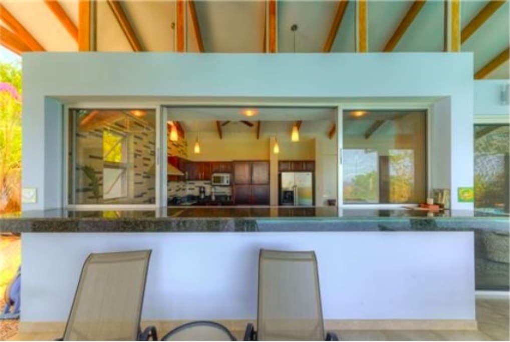 Kitchen bar