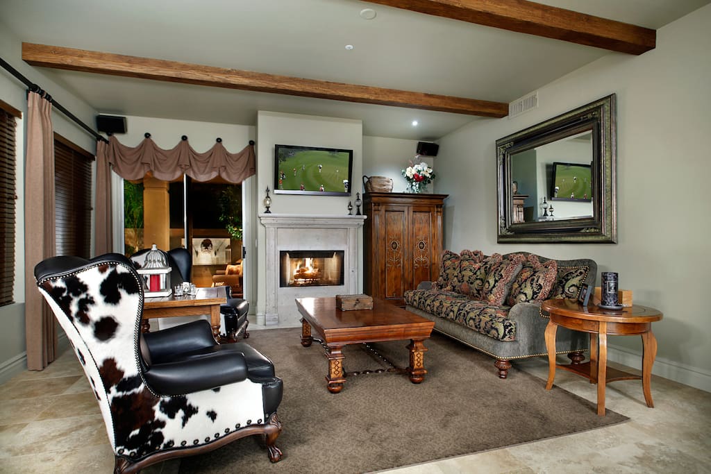 NEW CUSTOM HIGH-END FURNISHINGS, APPLIANCES, AND FINISHES THROUGHOUT PROVIDE UNCOMMON SOPHISTICATION. Stone floors and newly carpeted bedrooms