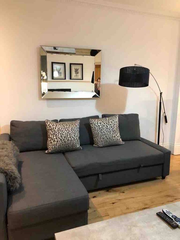 Top 10 Best Airbnb Vacation Rentals In Altrincham, UK Updated 2024 Trip101