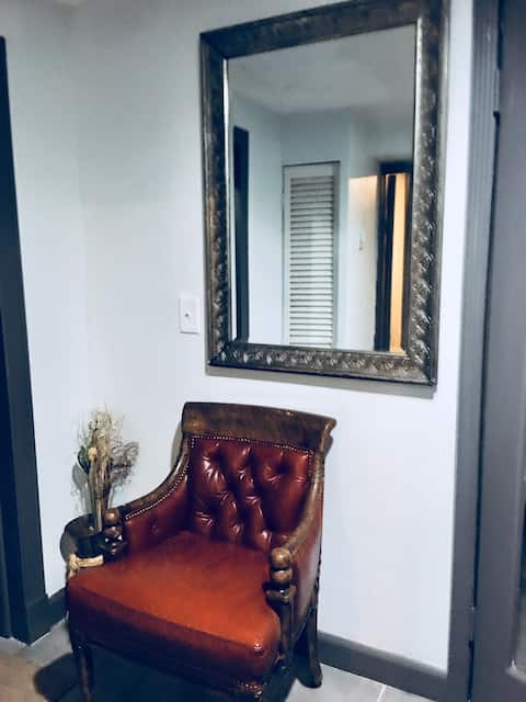 Popular Airbnb listing: Ultra Wynwood 3mins U1 in Lemon City/Little Haiti