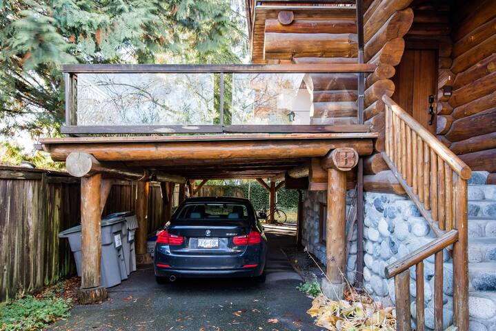 Beachfront Loghouse gallery image 4