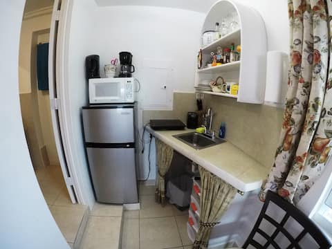 Popular Airbnb listing: Shiny Studio by Baseball Stadium. Own Entrance in Citrus Grove