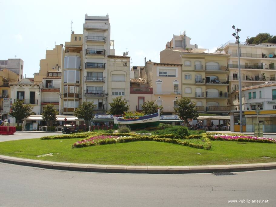 PLAZA CATALUÑA A 20 METROS